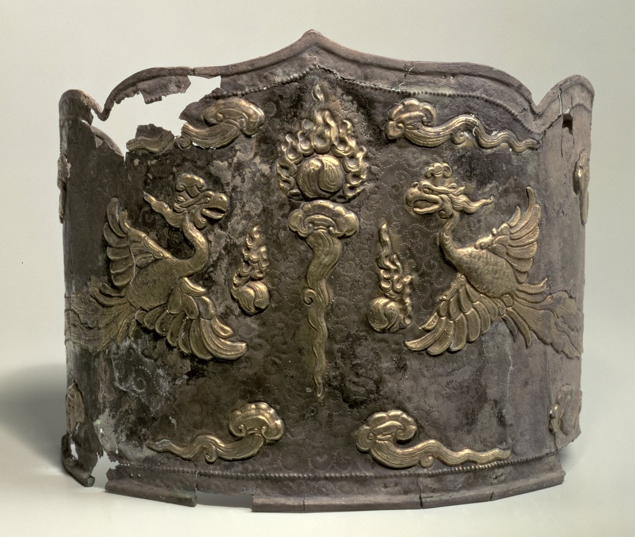 Gümüş ve paket yaldızlı İmparatorluk Tacı, Liao Hanedanlığı, 10-11. yüzyıl by Liao Dynasty Chinese School