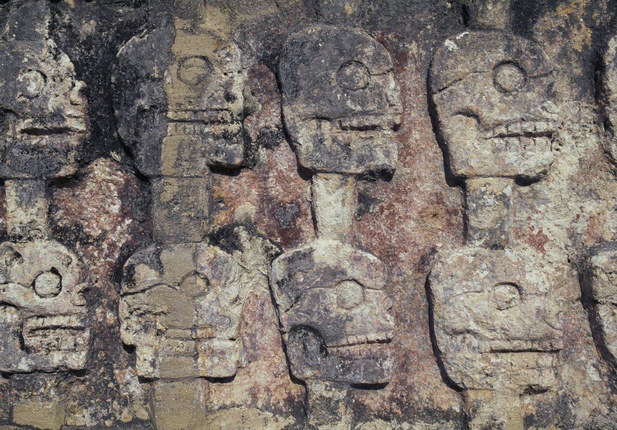 Chichen Itza (UNESCO Dünya Mirası Alanı) arkeolojik alanı olan Tzompantli veya Kafatasları Duvarı
