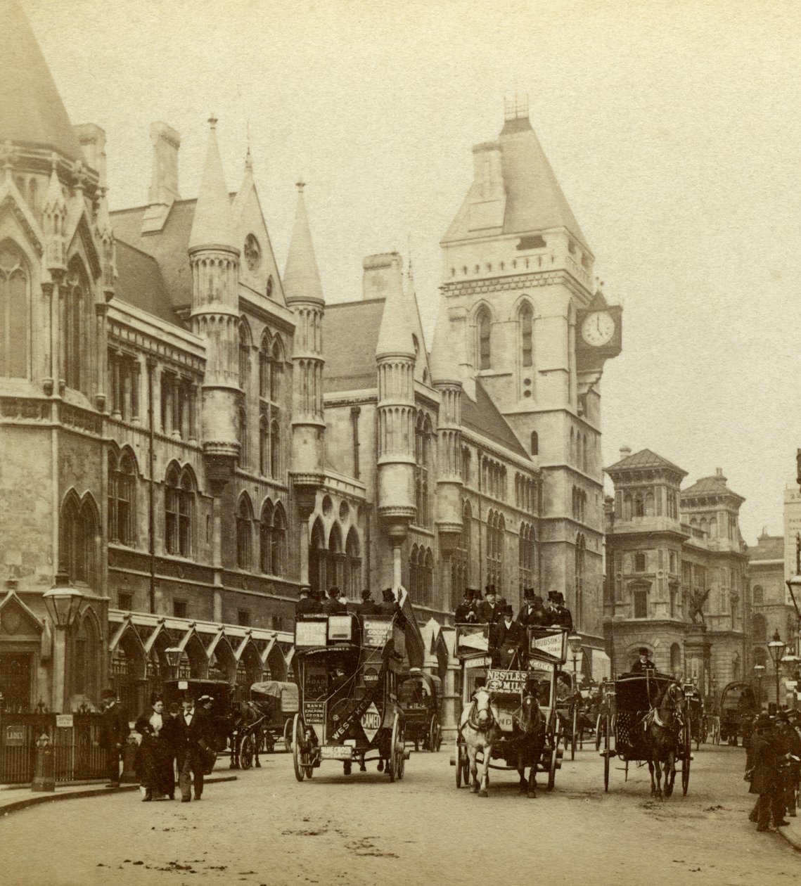 Hukuk Mahkemeleri, Strand, Londra, 19. yüzyılın sonlarında. by London Stereoscopic and Photographic Co