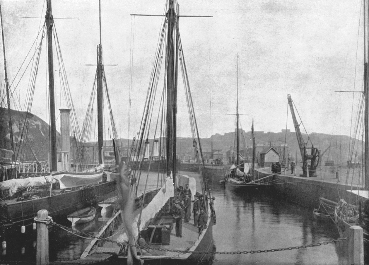 Liman, Dover, 1895. by London Stereoscopic and Photographic Co