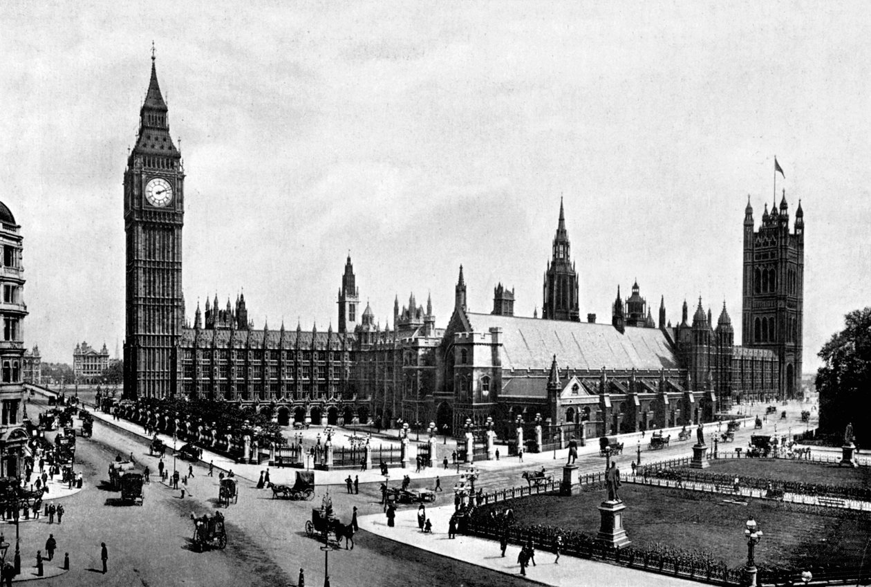 Parlamento Binası ve Westminster Hall, Parlamento Meydanı