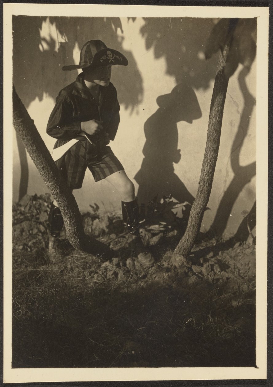  by Louis Fleckenstein