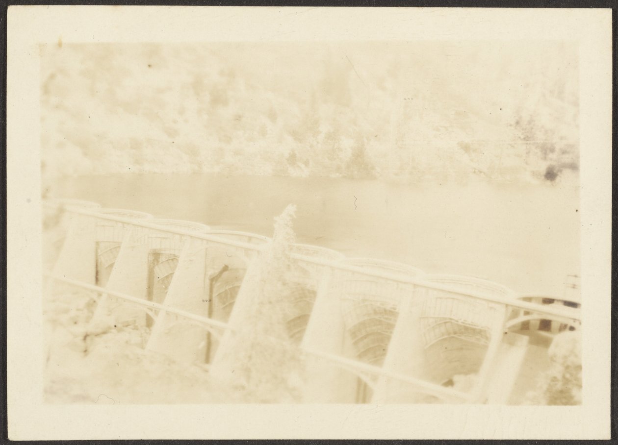  by Louis Fleckenstein
