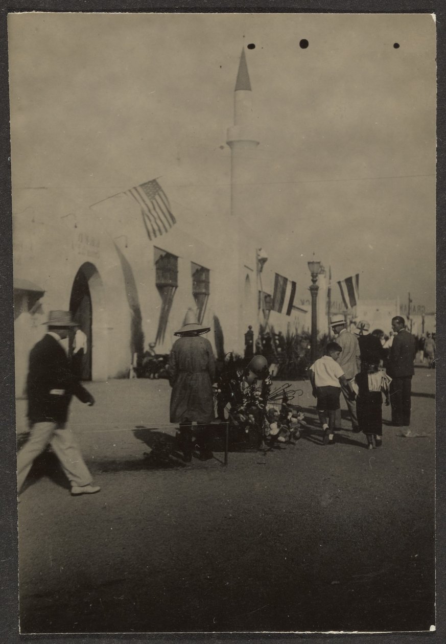  by Louis Fleckenstein