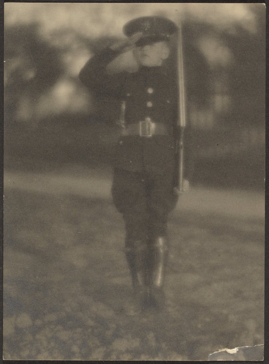  by Louis Fleckenstein