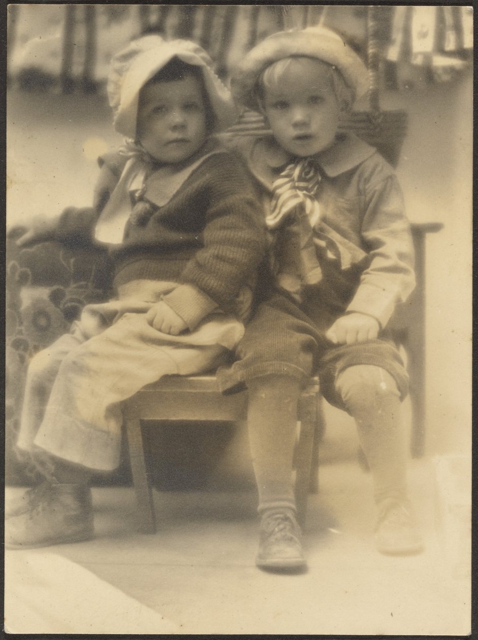  by Louis Fleckenstein