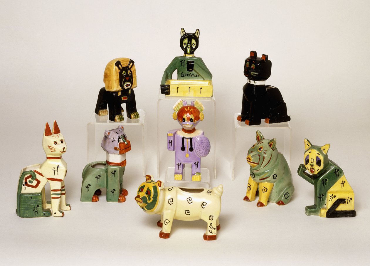 Stilize hayvan şeklinde bir grup porselen vazo, 20. yüzyıl (porselen, emaye) by Louis Wain
