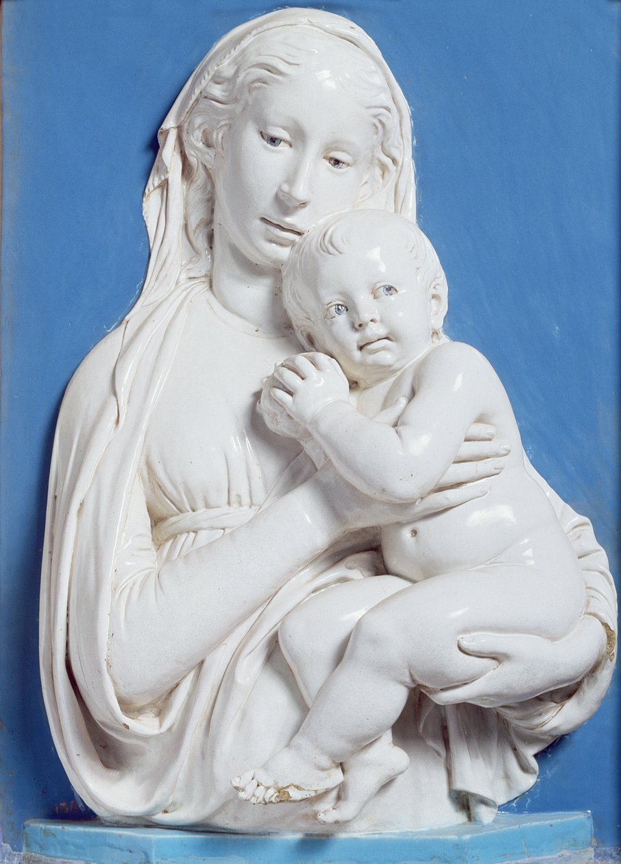 Elma Madonna (sırlı pişmiş toprak) by Luca Della Robbia