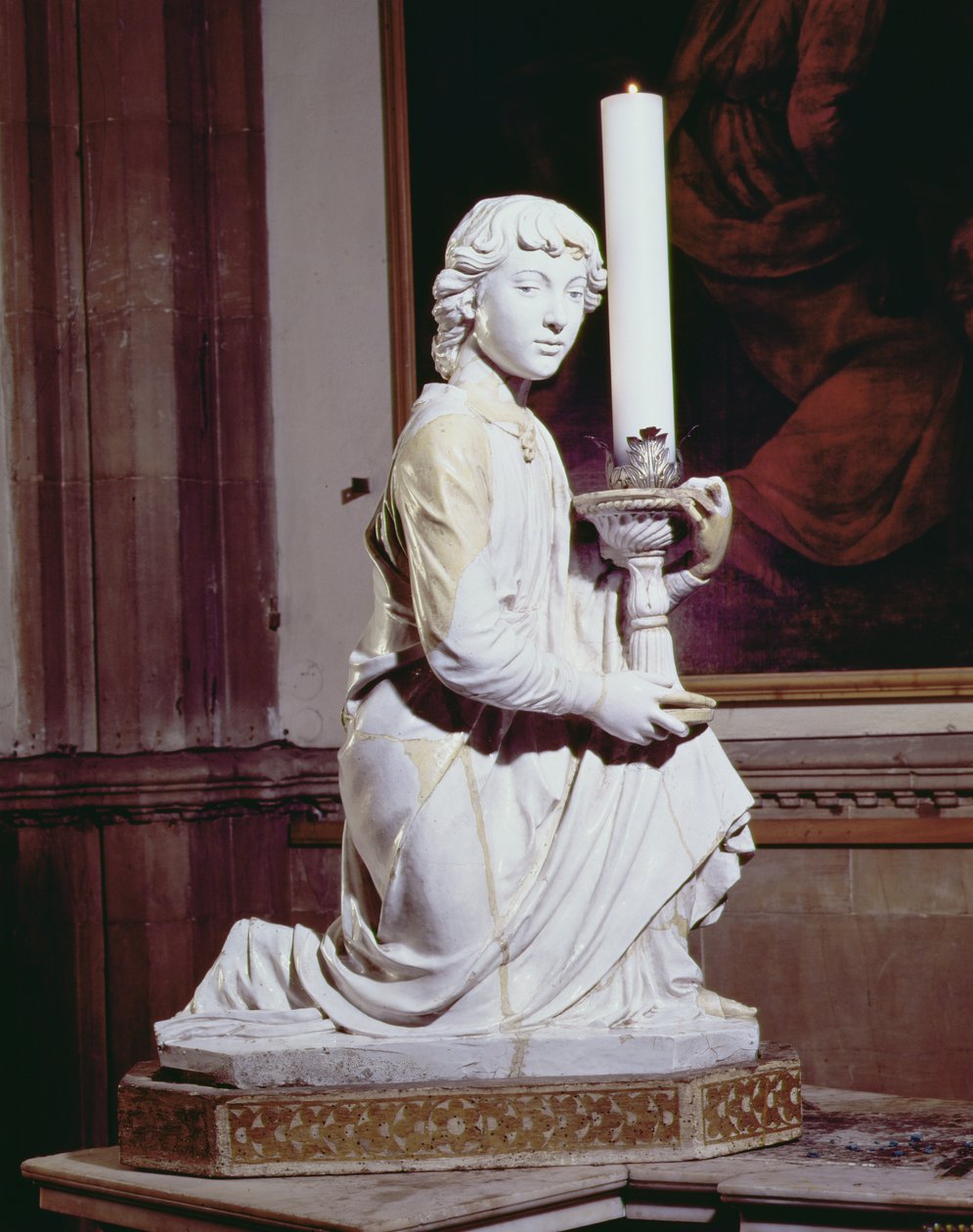 Bir mum tutan melek (sırlı seramik) (detay için bkz. 97638) (çift için bkz. 97635-6) by Luca Della Robbia