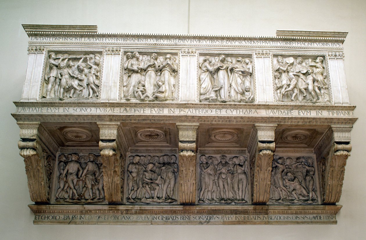 Yeniden İnşa Edilmiş Cantoria, c.1432-8 (mermer) by Luca Della Robbia