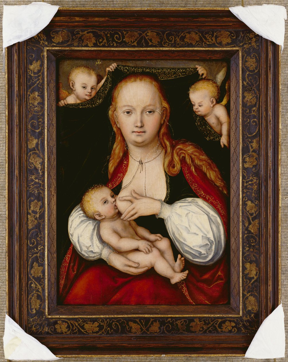 Bakire ve Çocuk, üç çeyrek uzunlukta, arkasında bir perde tutan putti ile by Lucas Cranach