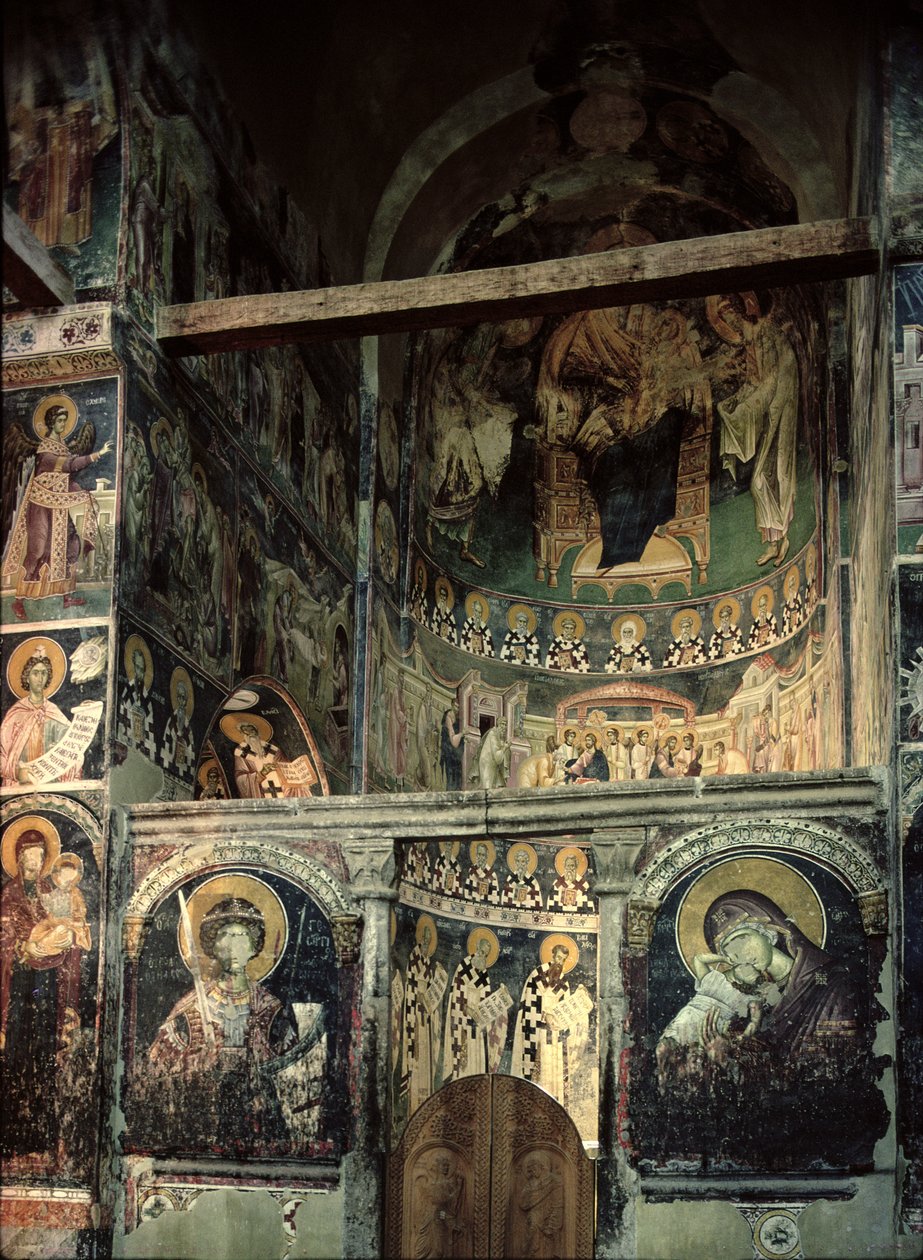 İkonostasis ve apsis, 1313 boyalı freskler by Macedonian School