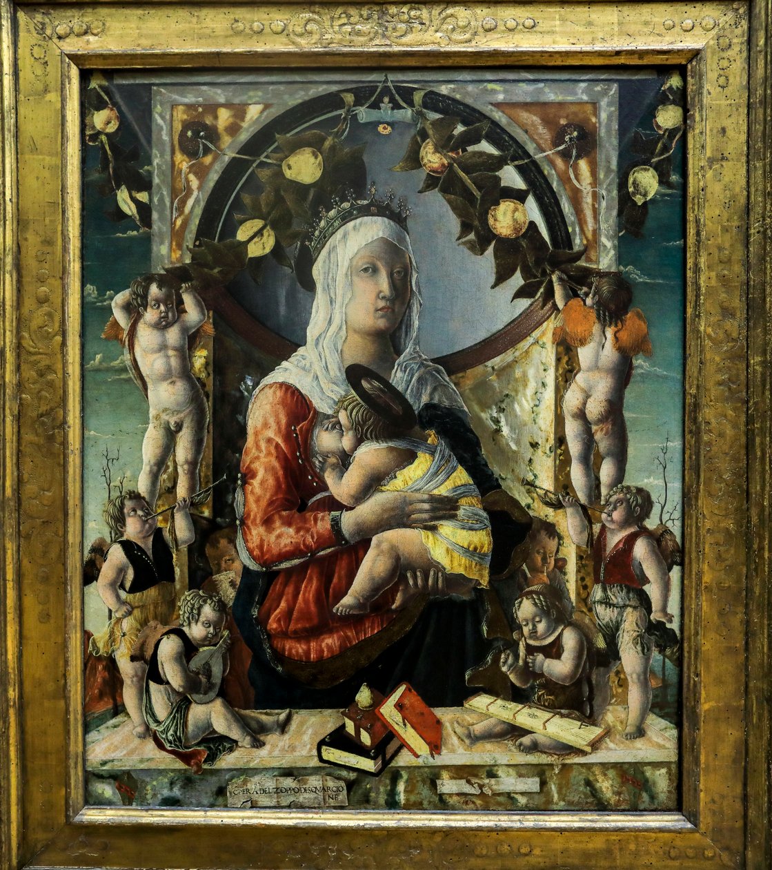 Bakire ve çocuk sekiz melek. 1455 (resim) by Marco di Antonio di (1433 1478) Ruggero