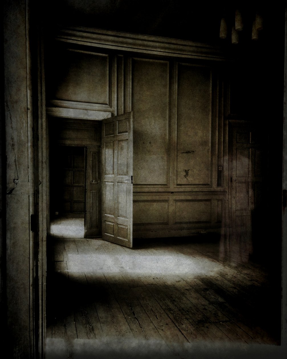 Ruhani figürlü panelli oda..., 2015 (fotoğraf) by Mark Gordon