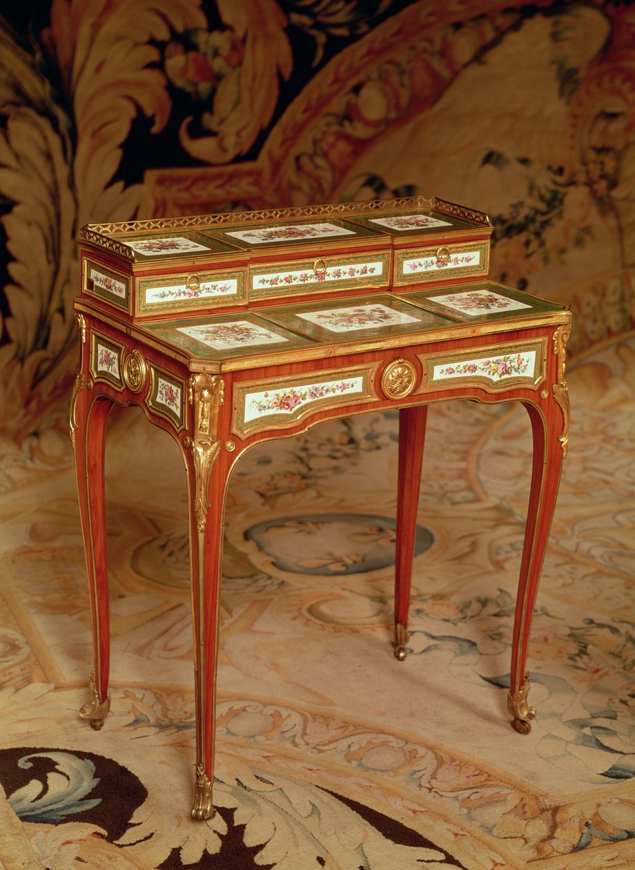 Sevres porselen panelli kadın masası, 1766 (ahşap ve porselen) by Martin Carlin