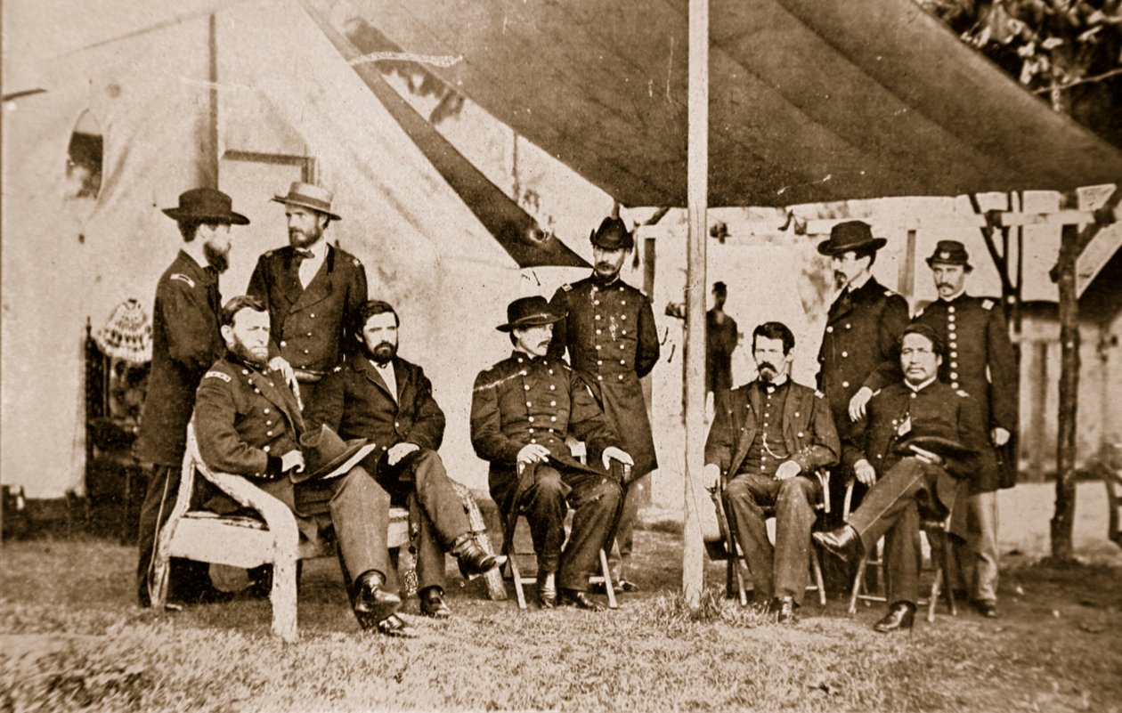 Generaller Grant, Badeau, Rawlins, Comstock ve Porter ve Albaylar Duff, F. D. Dent, Robinett ve Parker, 1861-65 by Mathew B. Brady