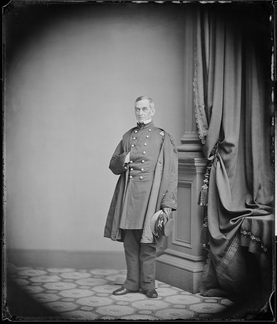 Binbaşı Robert Anderson, 1861 Nisan sonu by Mathew B. Brady