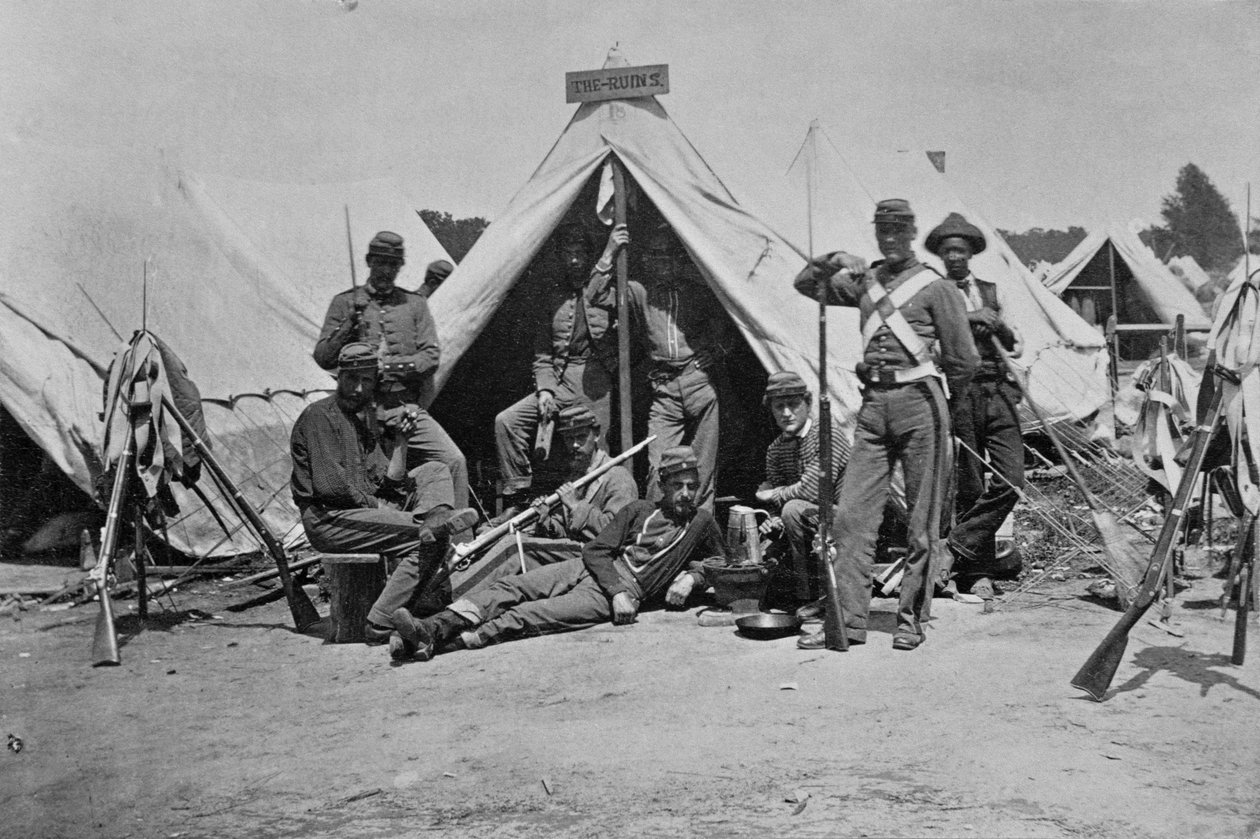 Federal Kamp, 1862 by Mathew B. Brady