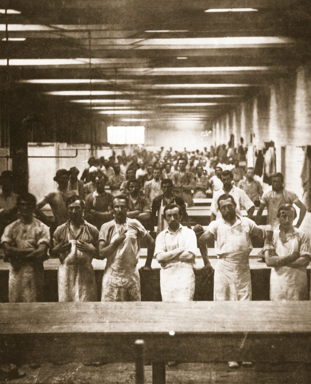 Amerikan İç Savaşı sırasında büyük bir kamp yemekhanesinde aşçılar (fotogravür) by Mathew B. Brady