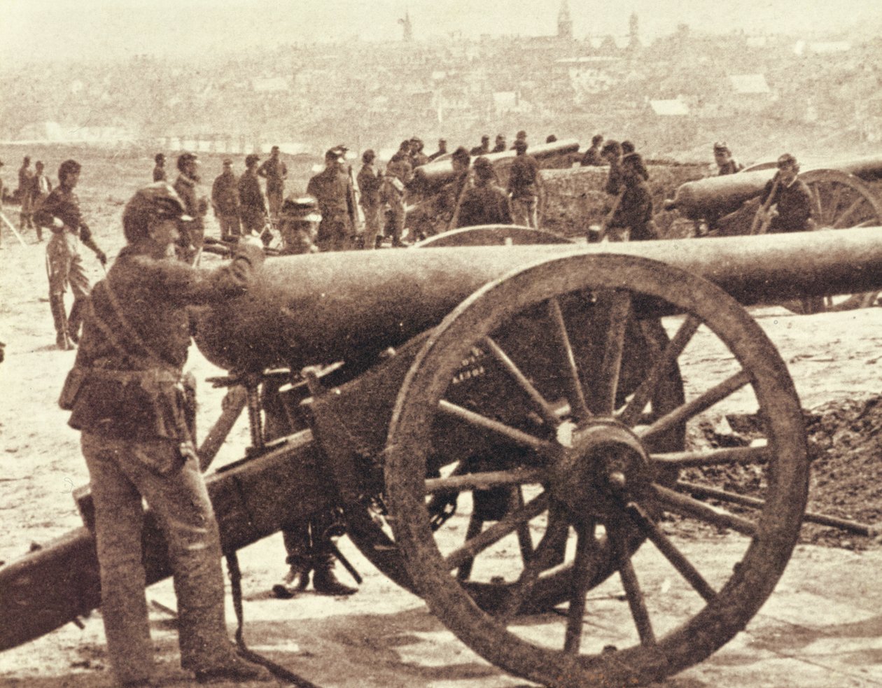 Amerikan İç Savaşı (1861-65) sırasında Federal Topçu (s/b fotoğraf) by Mathew Brady