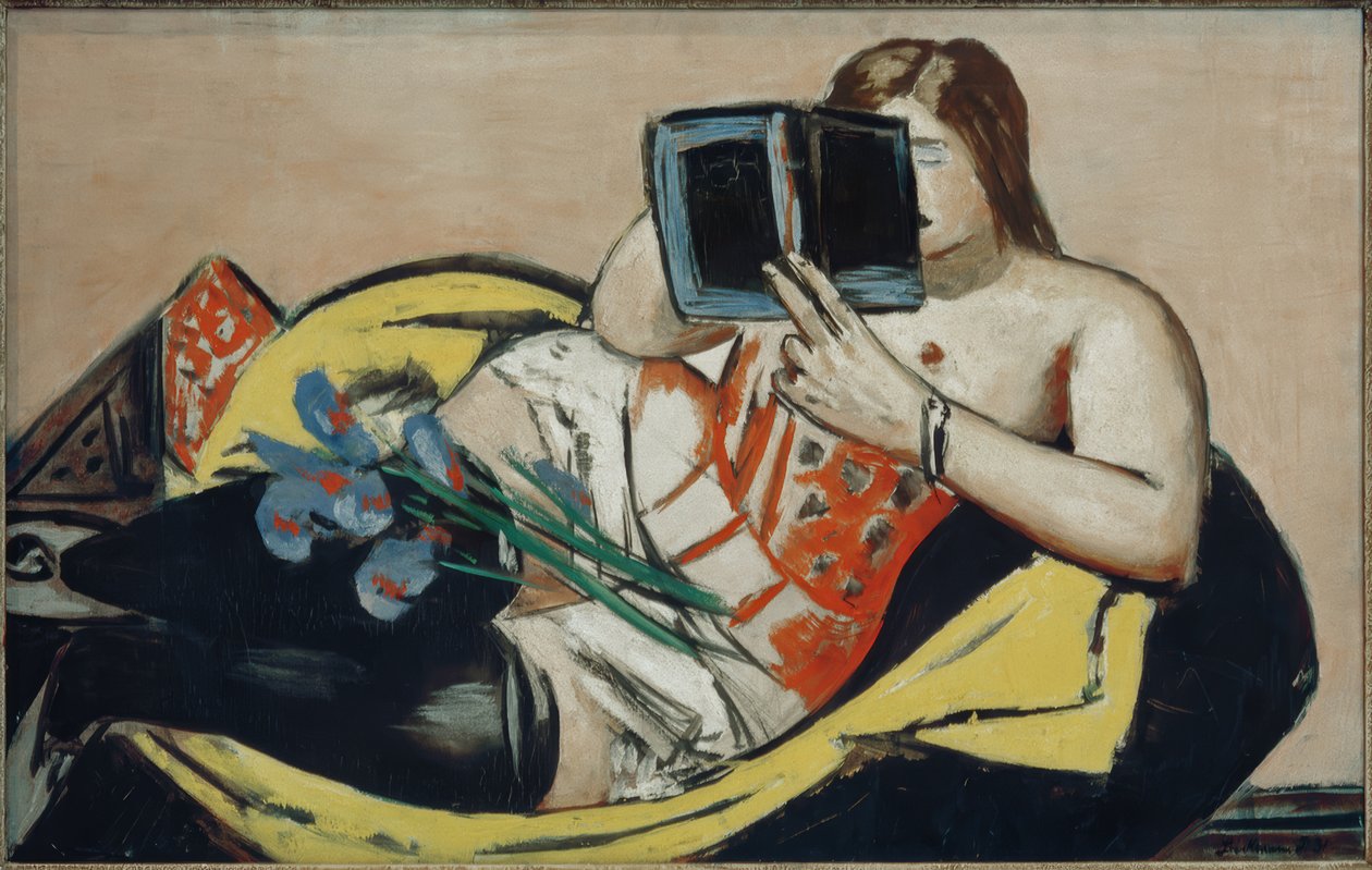 Kitap ve süsen ile yatan kadın by Max Beckmann