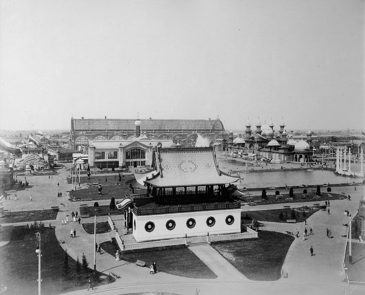 Genel görünüm, Tüm Rusya Sergisi, Nizhny Novgorod, Rusya, 1896. by Maxim Dmitriev