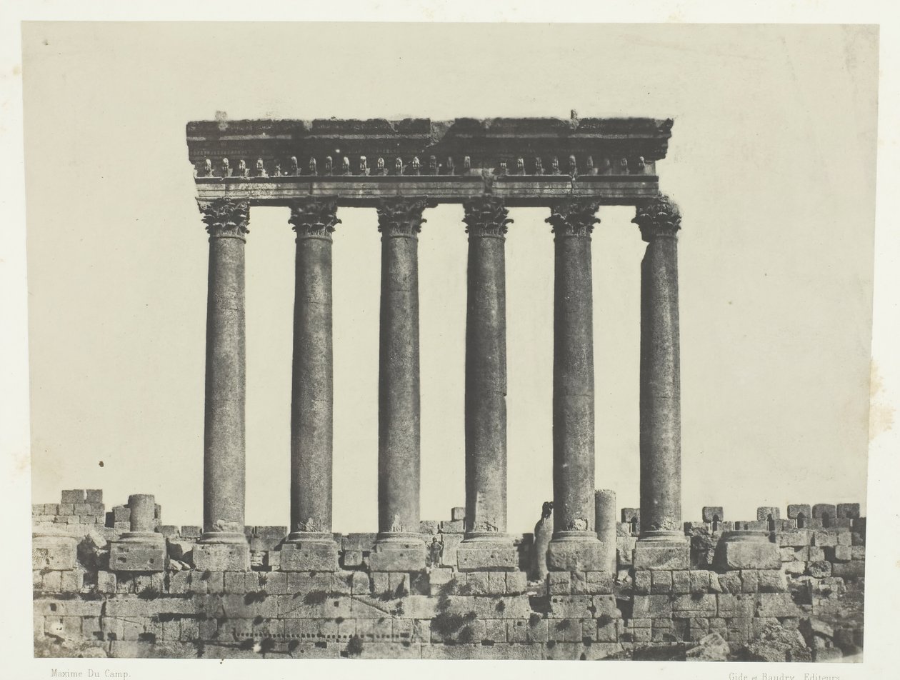 Baalbeck Heliopolis, Güneş Tapınağı Sütunluları, Suriye, 184951, 1852 basılmış. by Maxime Du Camp