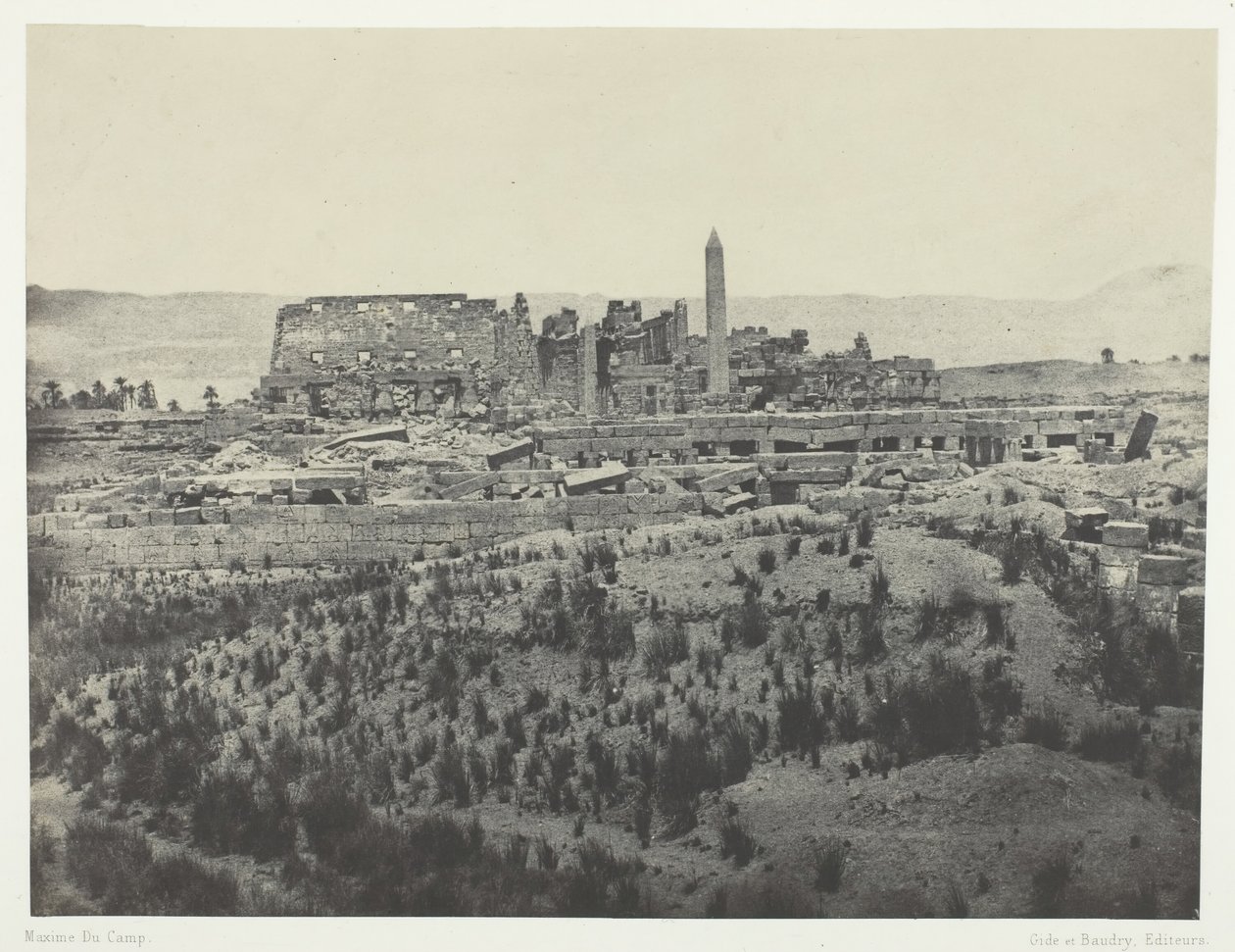 Karkak Sarayı, Harabelerin Genel Görünümü, Doğuya Bakış, Teb, 184951, 1852 basılmış. by Maxime Du Camp