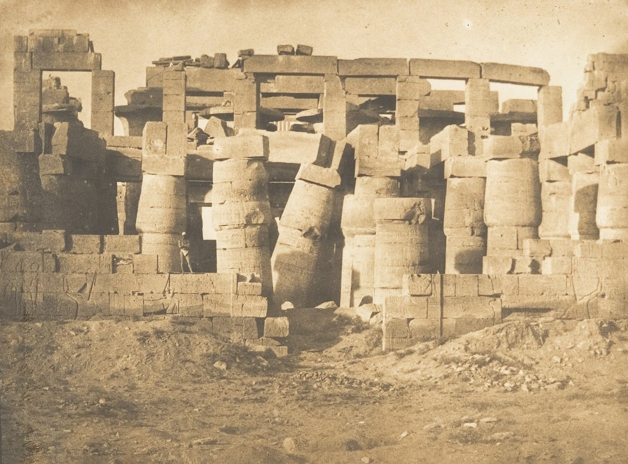 Karnac Sarayı Hipostil Salonunun Kuzey Kapısı, 1849-50. by Maxime Du Camp