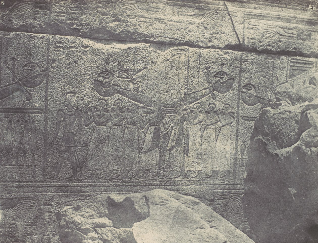 Teb. Karnak Sarayı. Granit Kutsal Alanı