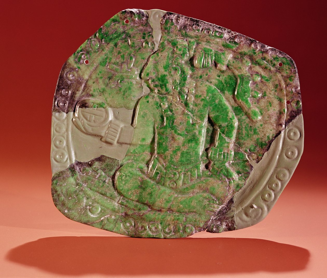 Guatemala, Tikal Sitesinden bir kralın göğüs kemiği (yeşim) by Mayan