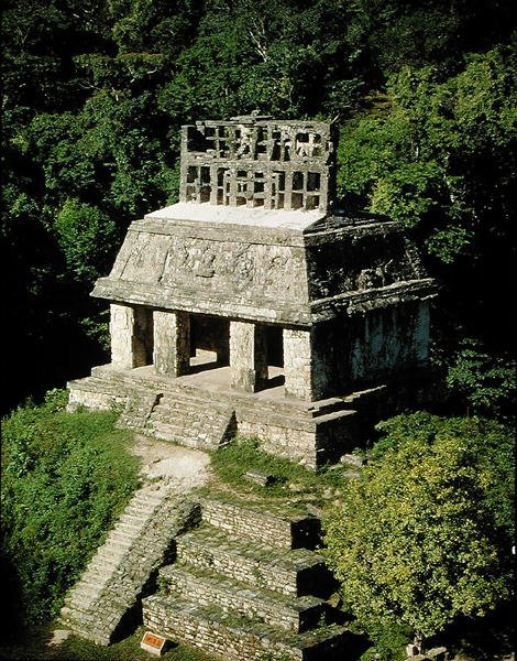 ಸೂರ್ಯ ಟರ್ಕಿ ದೇವಾಲಯದ ನೋಟ by Mayan