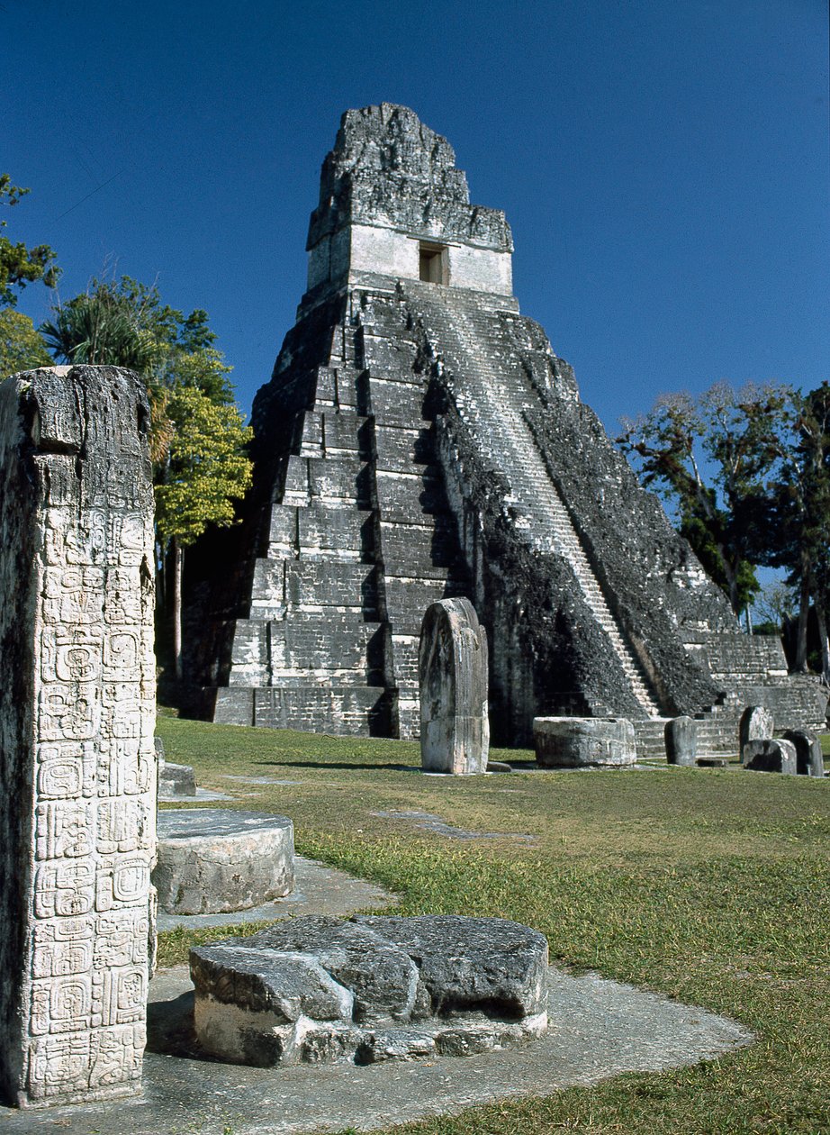 Tikal Tapınağı I veya Büyük Jaguar Tapınağı, 7. ila 8. yüzyıl by Mayan