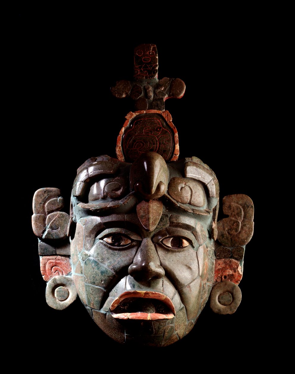 Kolomb öncesi sanat, Maya uygarlığı, klasik dönem: jadeit ve deniz kabuklarında cenaze maskesi. Tikal, Peten, Guatemala