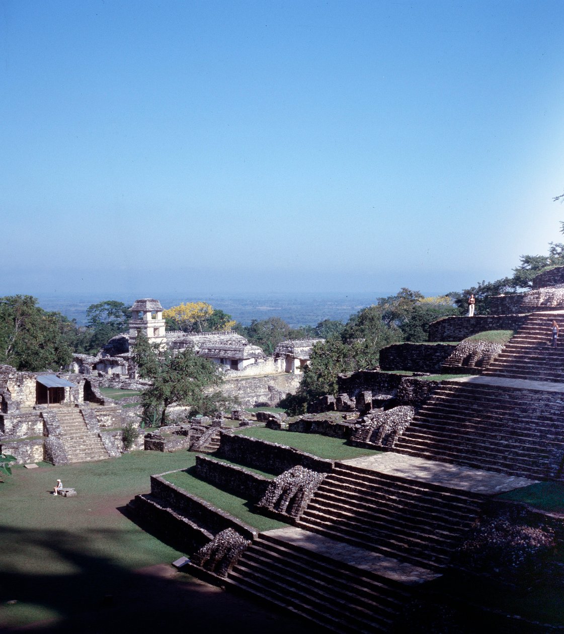 Kolomb öncesi medeniyet: Chiapas Klasik Maya döneminde Palenque bölgesinin görünümü by Mayan Mayan