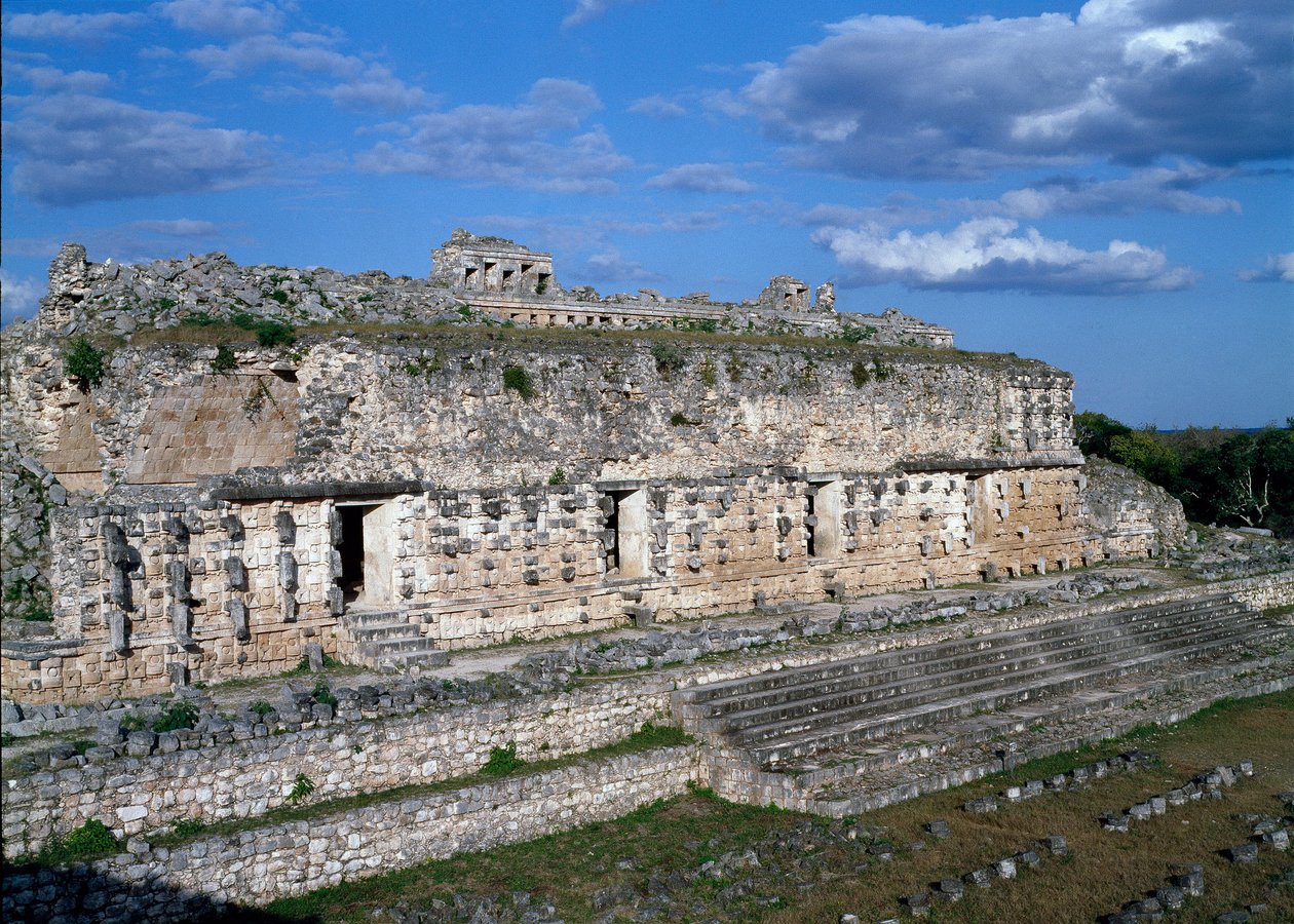Maskeler Tapınağı, 7-11. yüzyıl by Mayan Mayan