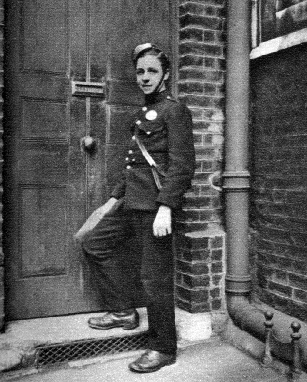 Bölge habercisi, Londra, 1926-1927 by McLeish
