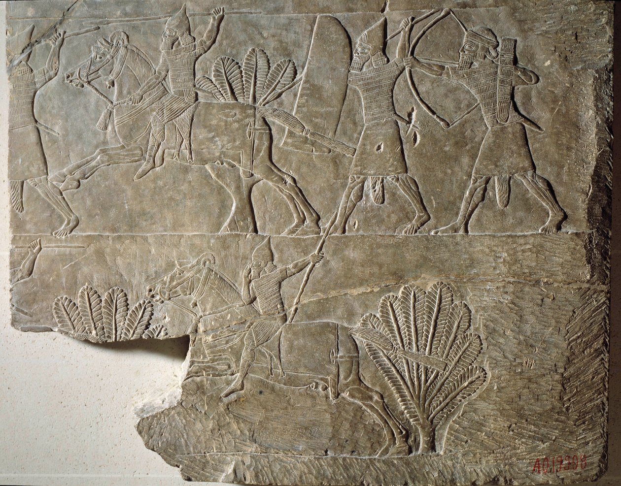 Mezopotamya: Asur ordusunun atlıları. Kral Asurbanipal (veya Asurbanipal) (MÖ 668-627) sarayından kaymaktaşından alçak kabartma. Ninova