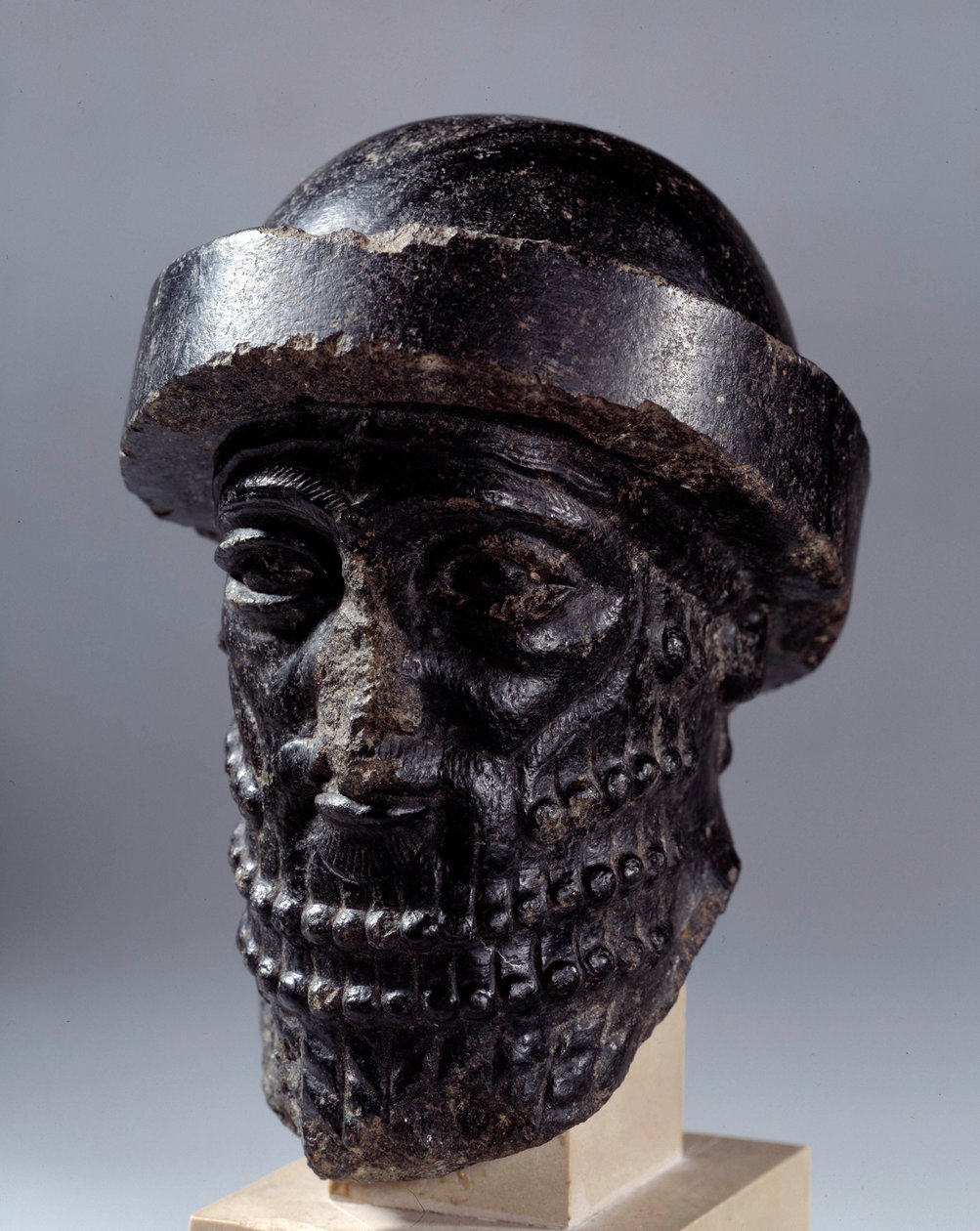 Mezopotamya: Hammurabi denilen diyoritte oyulmuş kafa. Susa