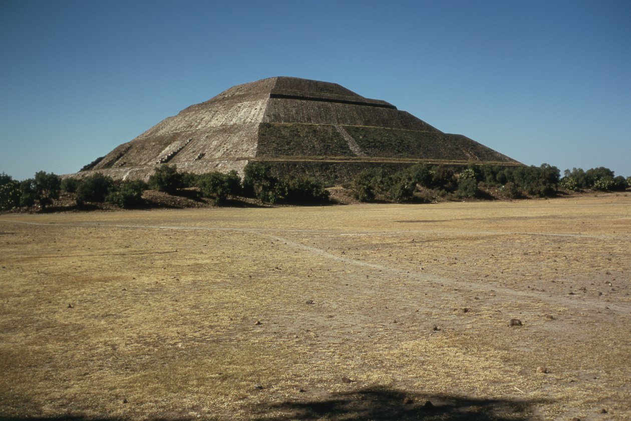 Güneş Piramidi, MS 300 dolayları by Mexican School