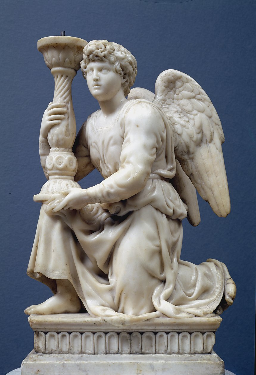 Angel Holding Şamdan, 1495 (mermer) by Michelangelo Buonarroti