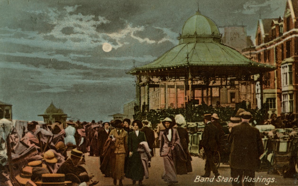Grup standı, Hastings, Sussex, c1914. by Milton