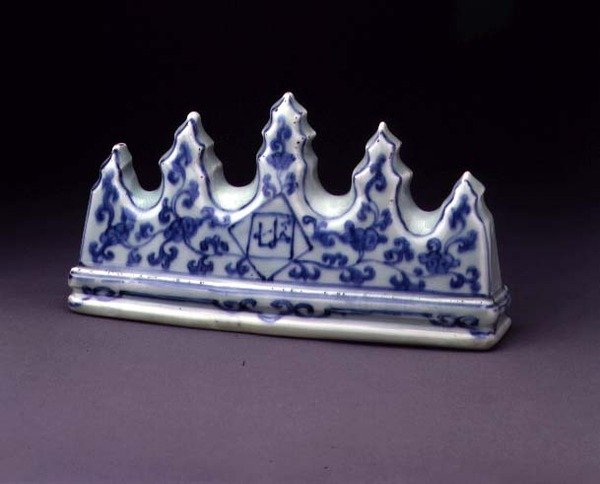 Kalemlik, Ming, c.1368-1644 (mavi sırlı porselen) by Ming Dynasty Chinese School