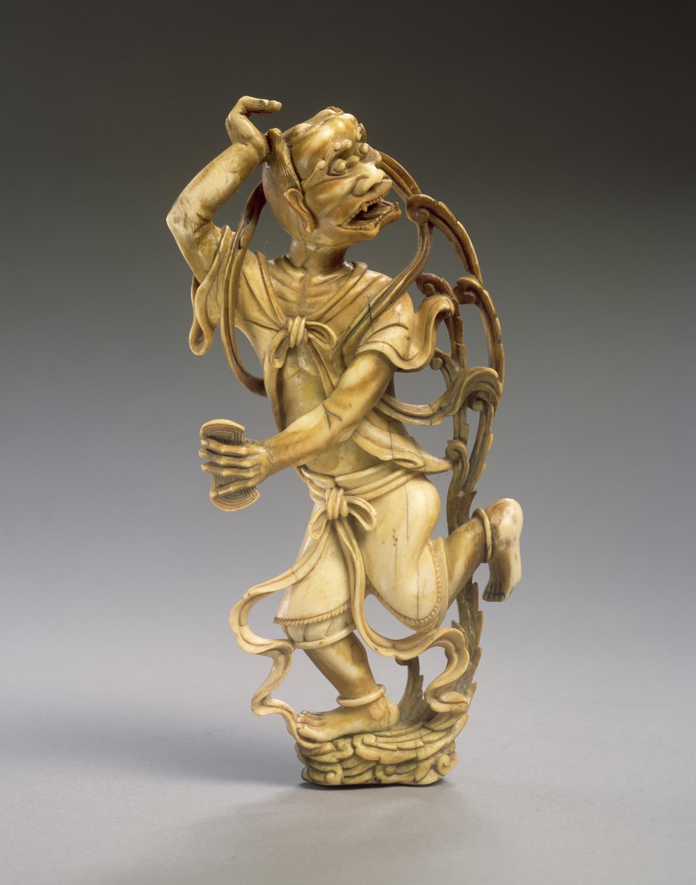 Bir Kui xing figürü (oyulmuş fildişi) (ayrıca bkz. 272116) by Ming Dynasty Chinese School