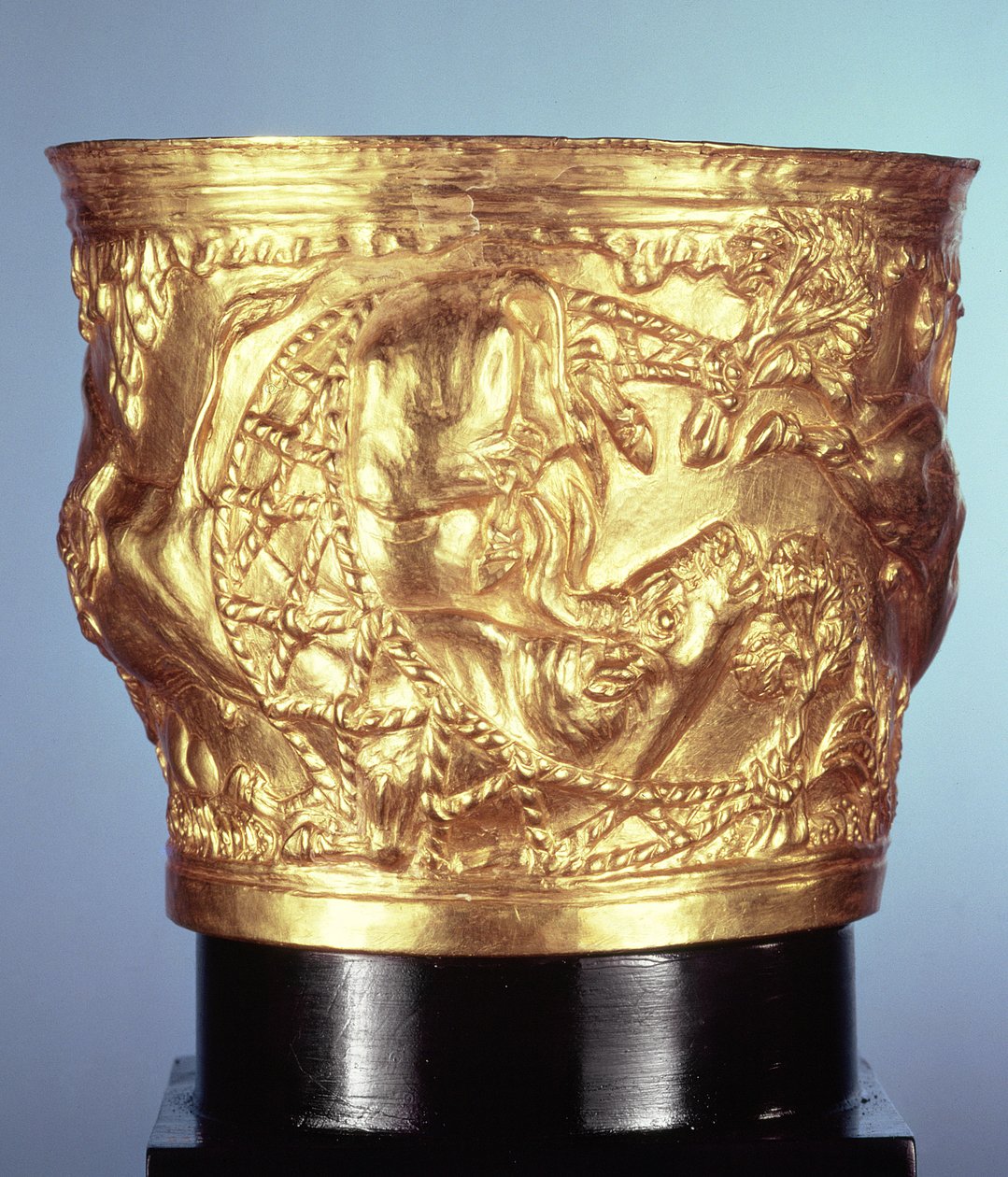 Vaphio, Sparta, geç Minos I, c.1500 MÖ (altın) kraliyet mezarında bulunan kupa by Minoan