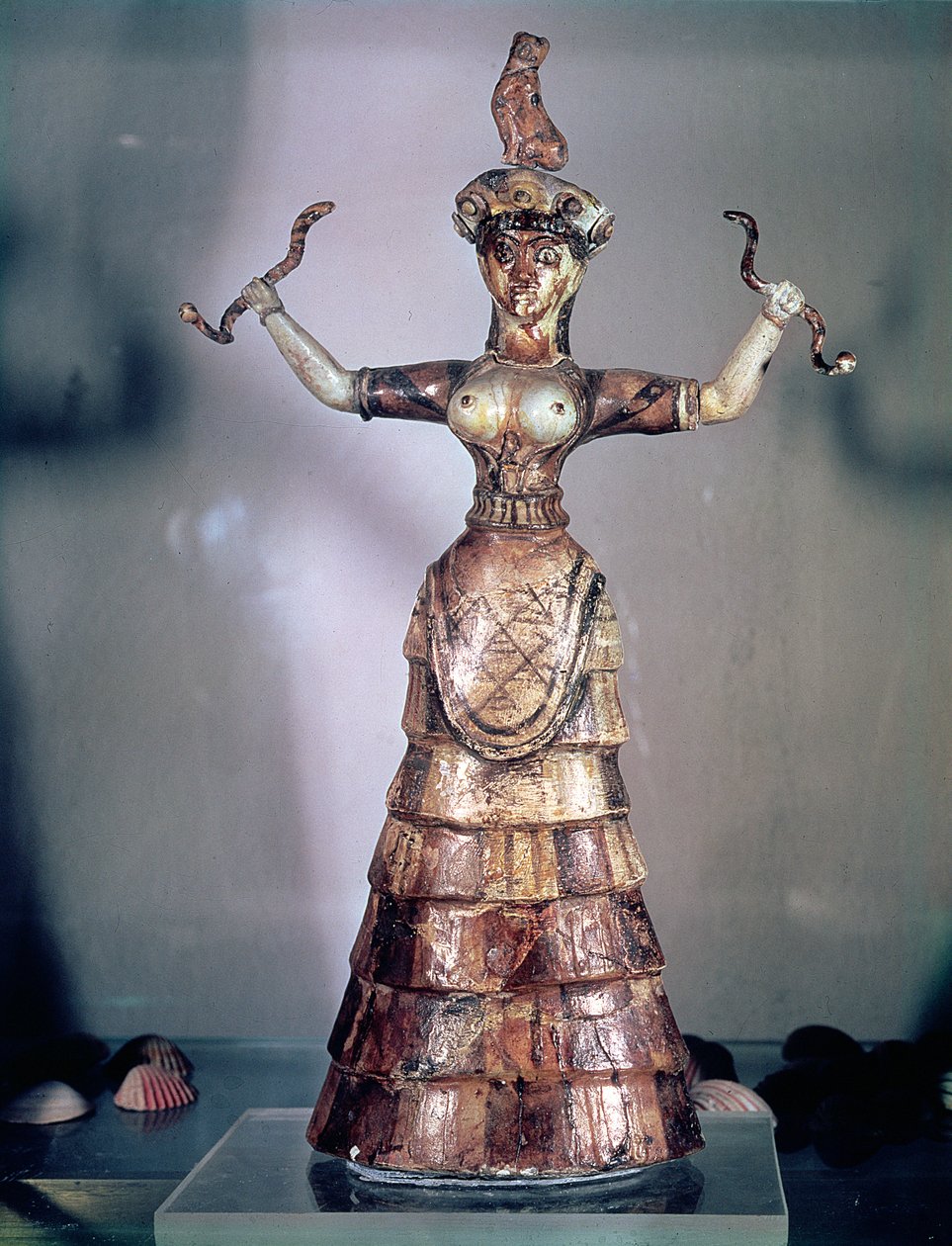 Yılanların Tanrıçası, Knossos Sarayı