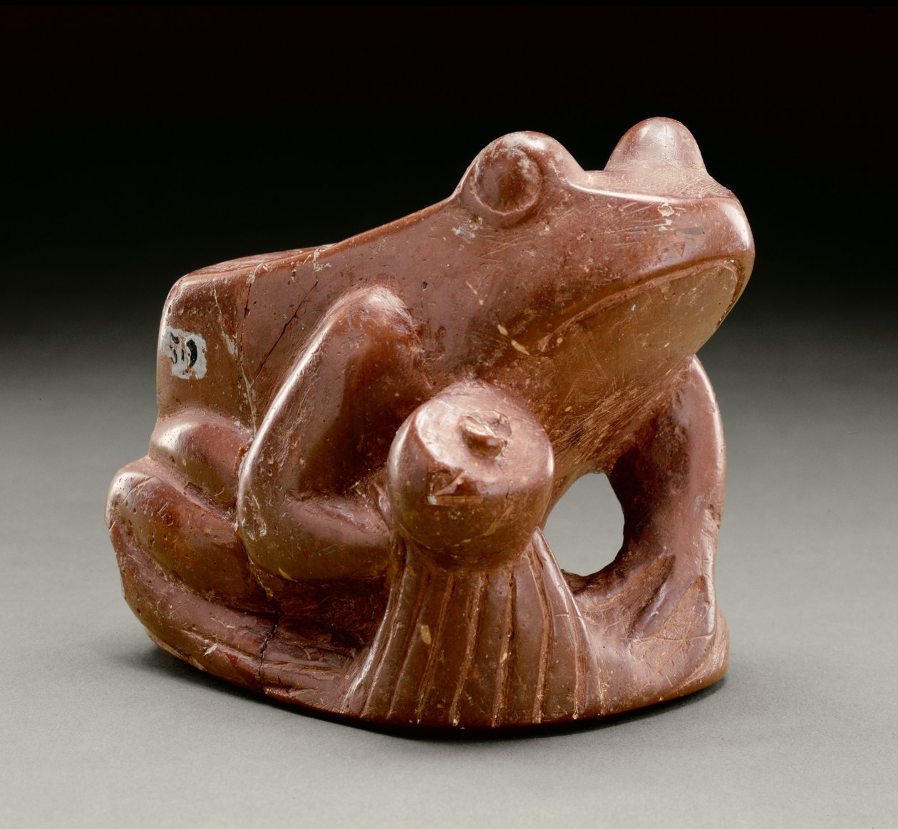 Kurbağa heykeli borusu, Cahokia, 1000-1300 (boksit) by Mississippian culture