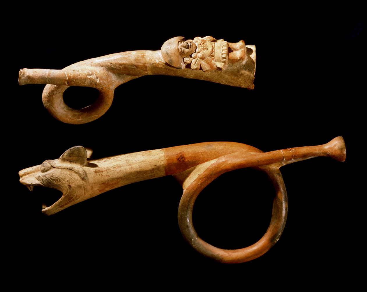 Kolomb öncesi sanat, Mochica kültürü (Çirkin, mochica): pişmiş toprak trompet. 200-500 AD Göteborg, etnografya müzesi by Moche Moche