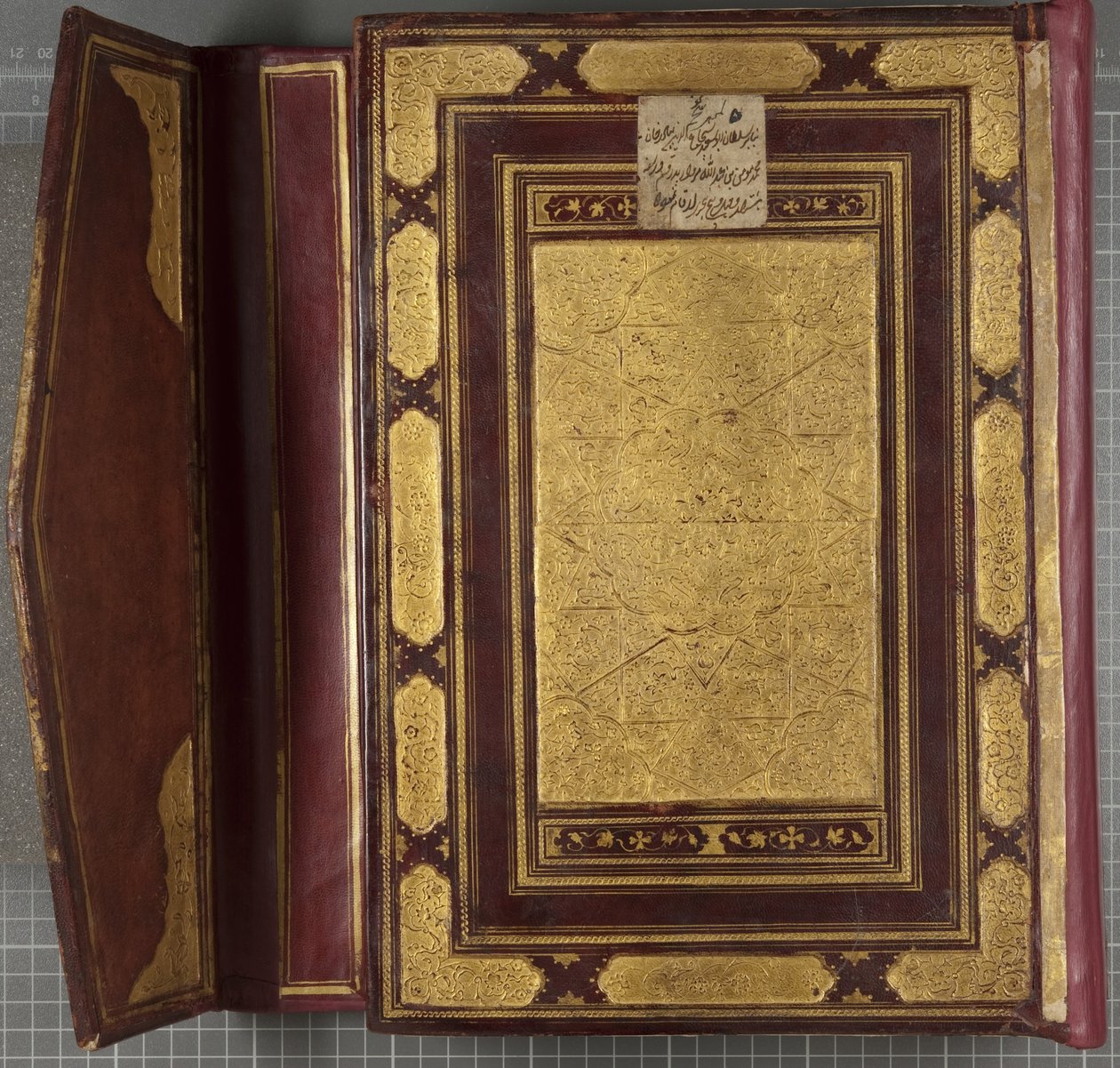 Timurlu Kuran, 1441 (deri ciltli cilt) by Muhammad Mumin Abdallah Al Murwand