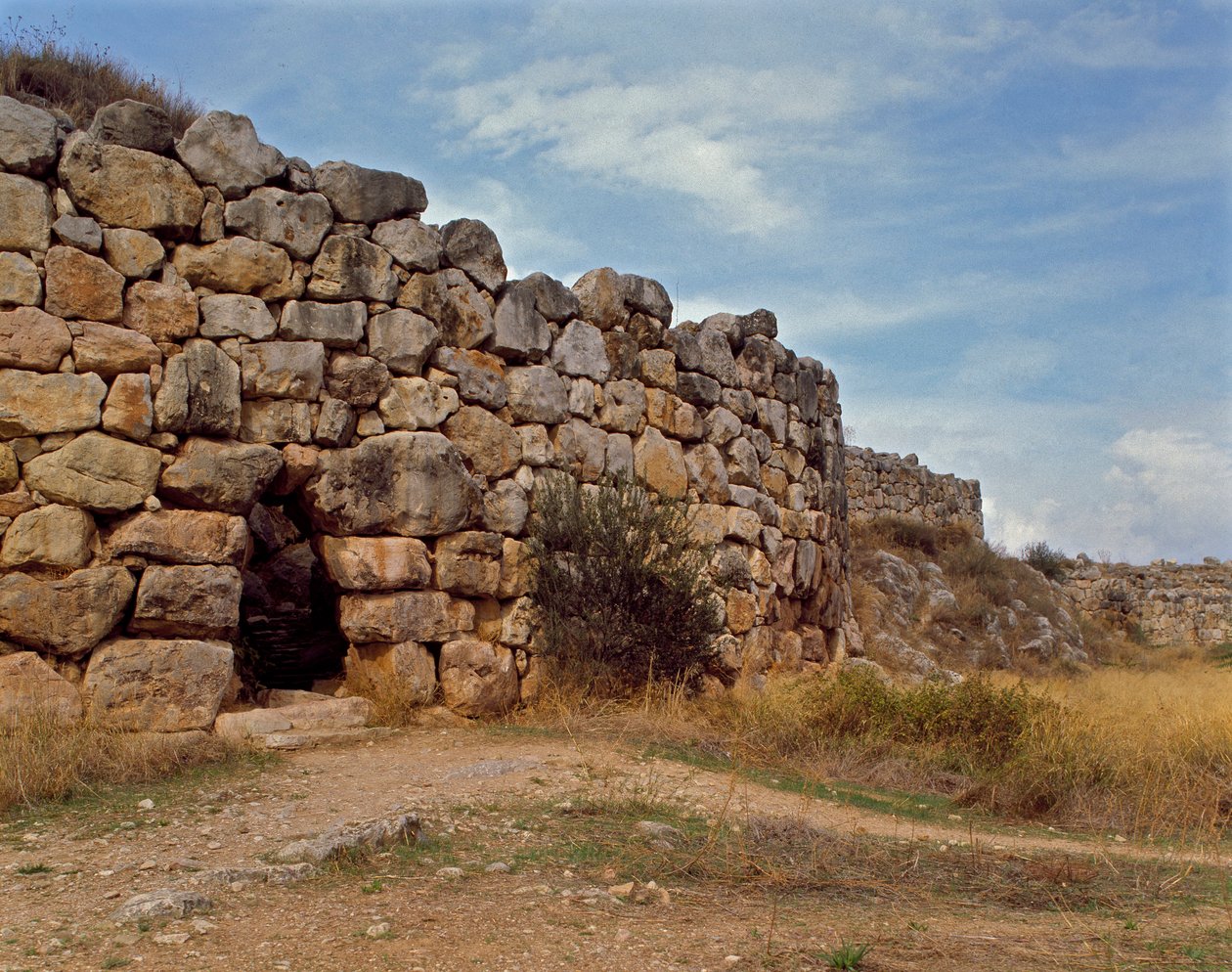 Miken sanatı: Miken kalesine erişim sağlayan batı merdiveni, Tiryns Şehir, MÖ 1200 civarında. Yunanistan by Mycenaean